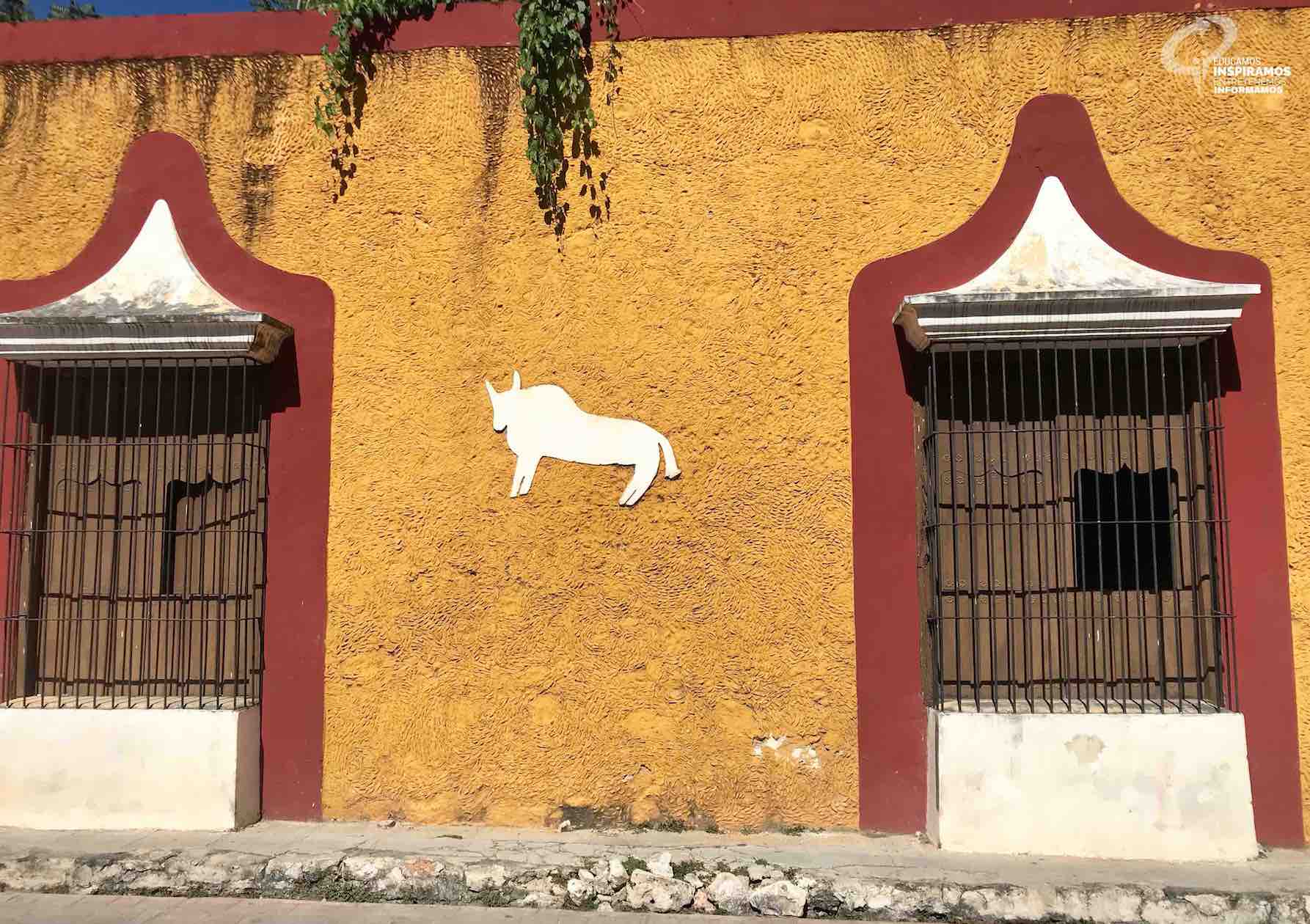 izamal-yucatan-pueblo-magico-mexico